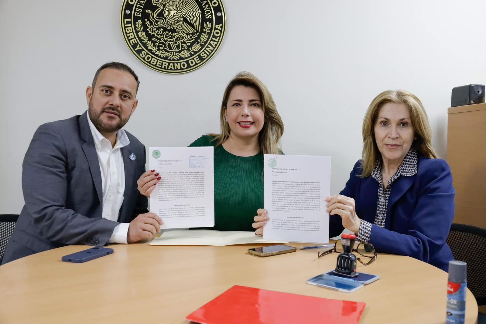 Por una cultura de paz, prohíben los corridos violentos en escuelas, transporte y espacios públicos de todo Sinaloa