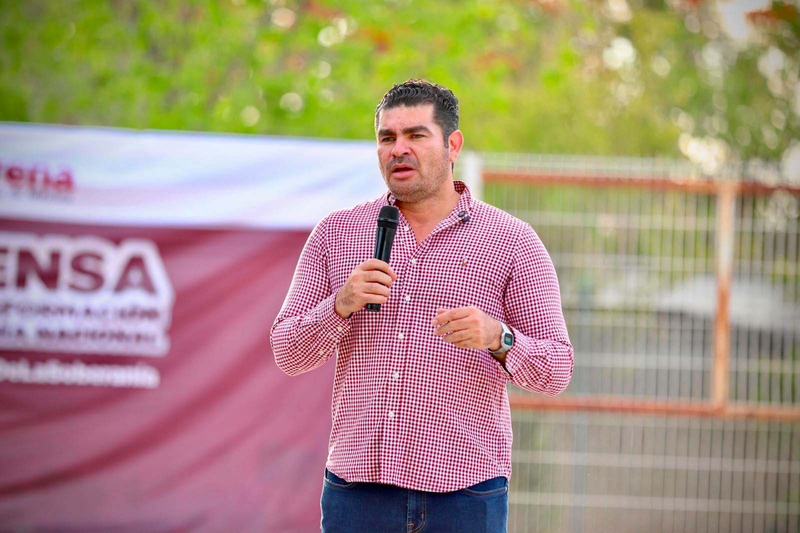 Rodolfo Valenzuela respalda un gran acuerdo social para promover el uso responsable de redes sociales y dispositivos digitales en niñas, niños y adolescentes