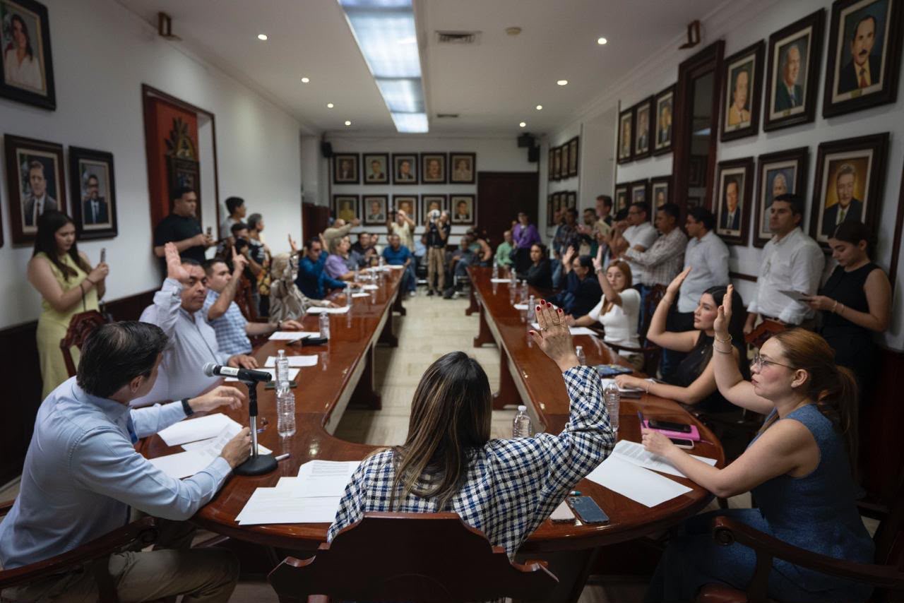 Aprueba Cabildo acuerdo para simplificar trámites mercantiles y fortalecer la atención a comerciantes