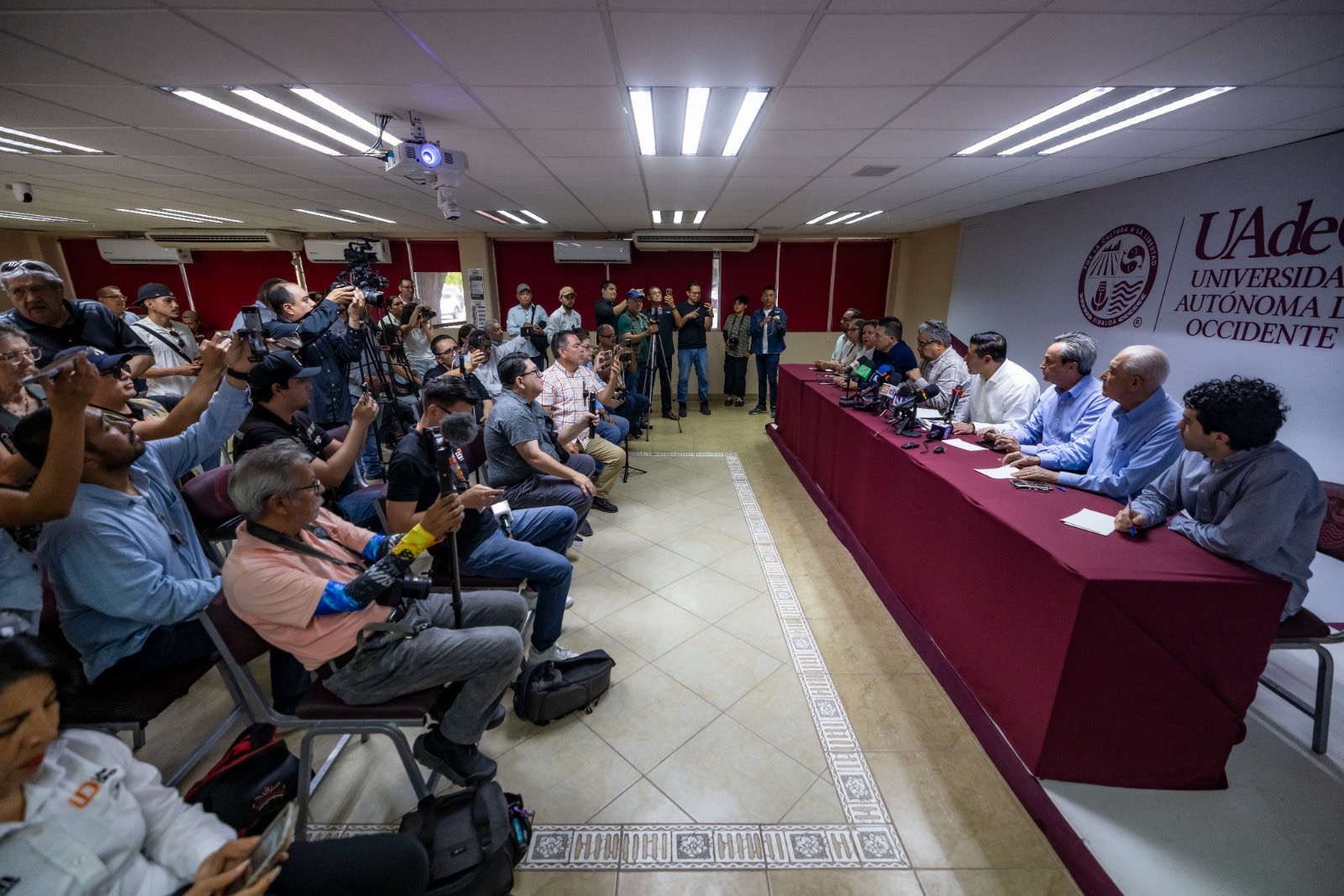 Convocan a colectivos y población en general a mesas de diálogo para el tema de la planta GPO de Topolobampo