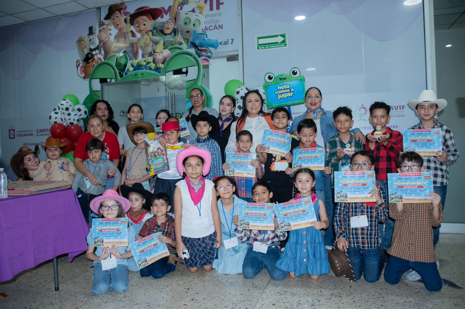 Clausuran con éxito el curso de verano «Al infinito y más allá» de Compavif