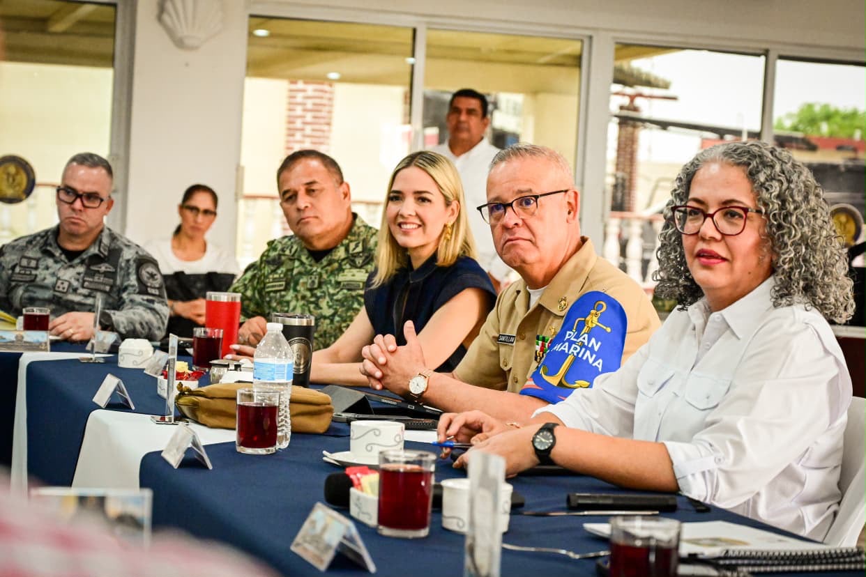 Gobernadora Graciela Domínguez Nava, preside la Mesa de Construcción de Paz y Seguridad con alcaldes del sur de Sinaloa